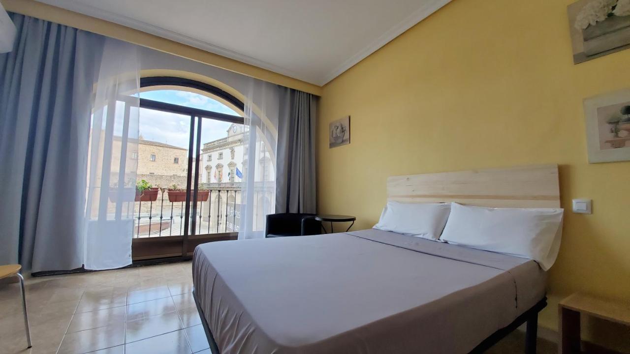 Hostal Martes Caceres Plaza Mayor - Tercer Piso Sin Ascensor Extérieur photo