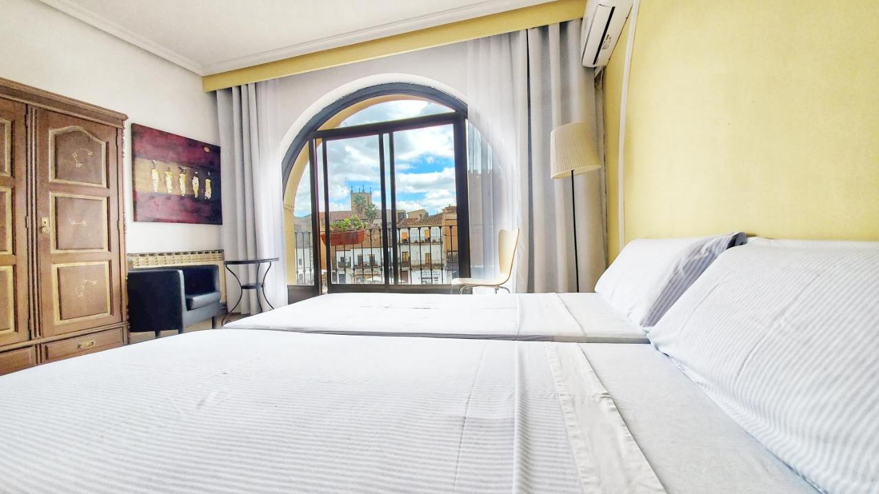 Hostal Martes Caceres Plaza Mayor - Tercer Piso Sin Ascensor Extérieur photo